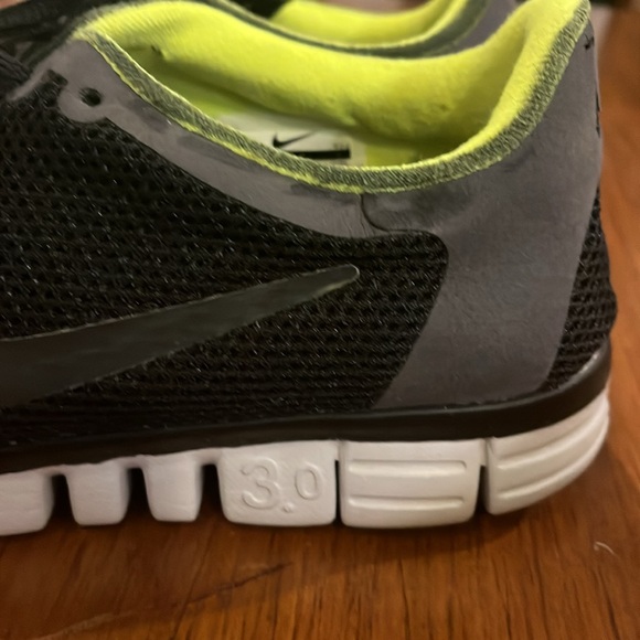 Nike Free 3.0 Shoes Sneakers 354574 003 black volt Men’s Size 8.5 - Picture 8 of 15